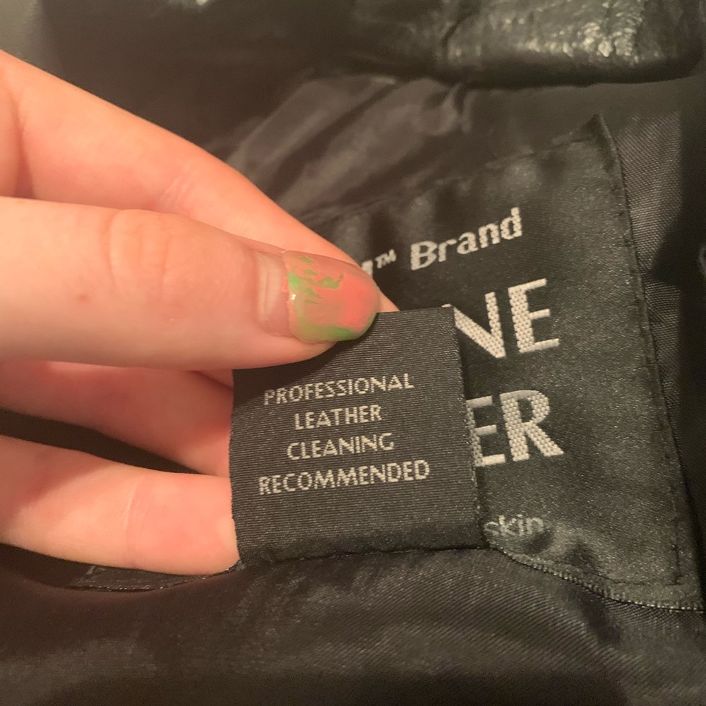 leather jacket - Picture 5 of 7